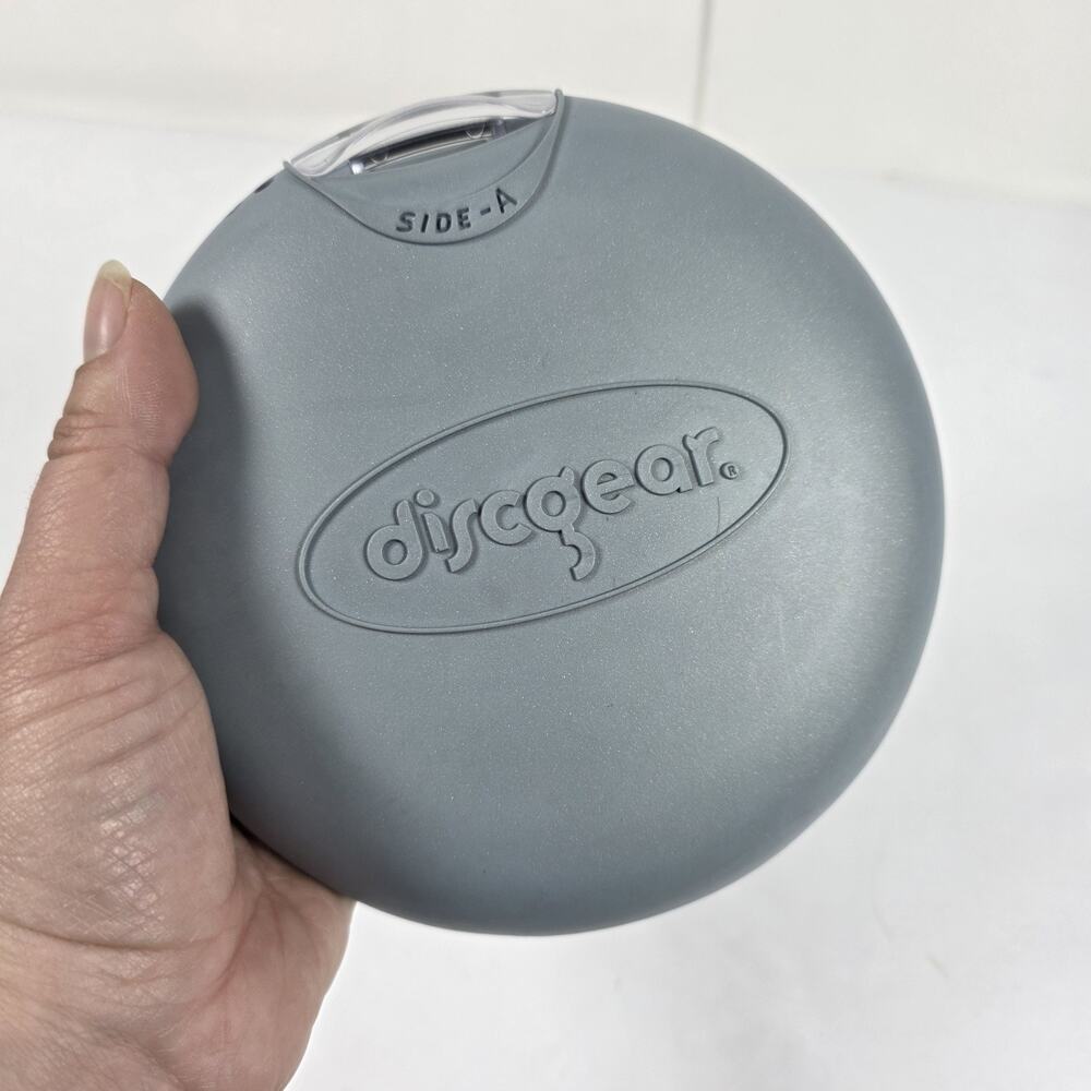 Discgear Selector Discus 44 CD DVD Game Holder Silver Hard Shell Carry Case Y2K